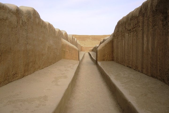 Sun and Moon Huacas, Chan Chan and Huanchaco Day Tour - imagen #4