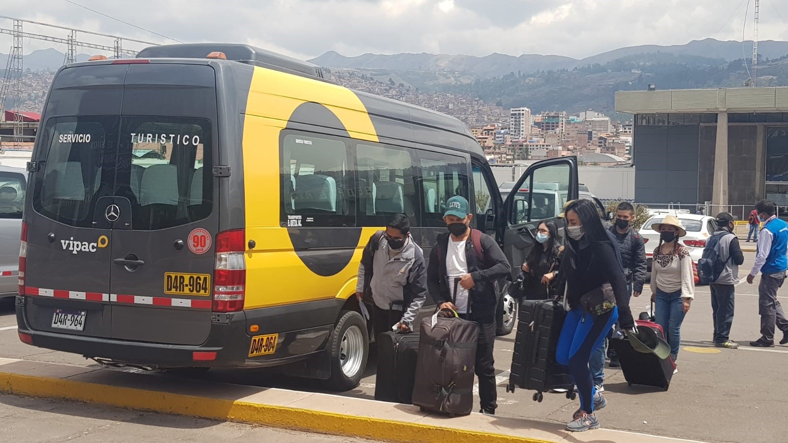 Lima Airport Arrival Transfer for small groups - imagen #3