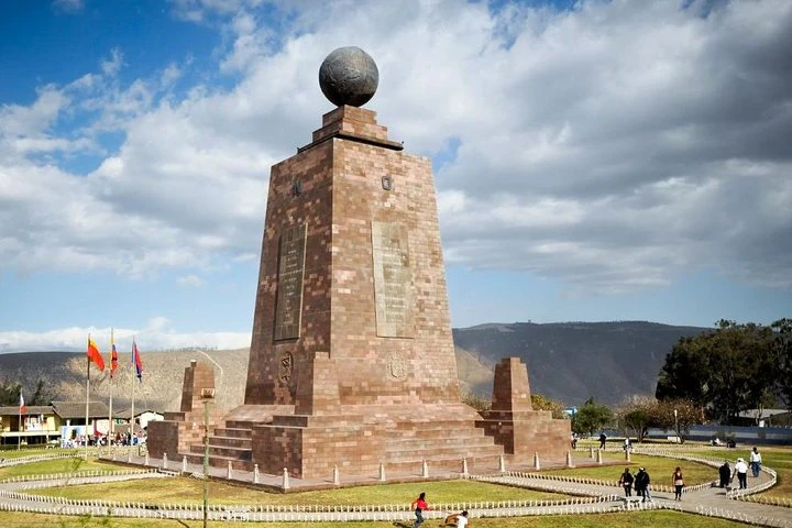Visita privada a la ciudad de Quito y al «Medio del Mundo» (jornada completa) - imagen #2