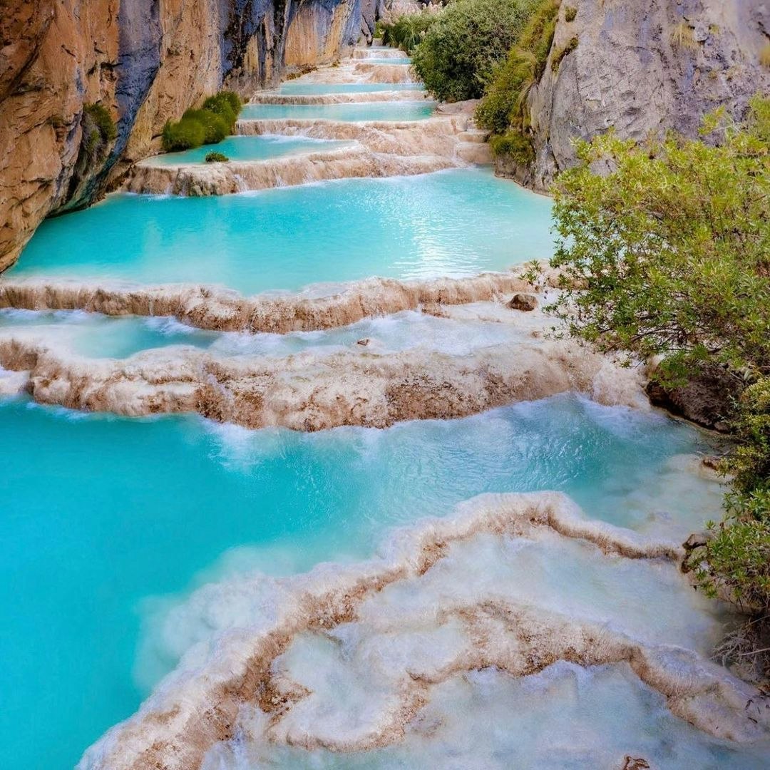 Lim-30 : Millpu from Lima - The Paradisiacal Turquoise Waters - imagen #4