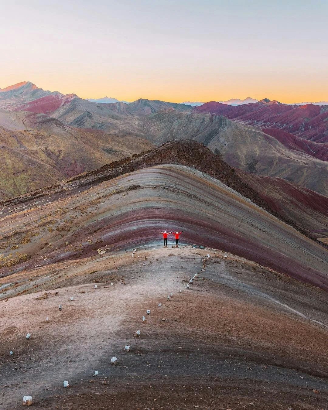 Cus-11 : Rainbow Mountains - Montaña de 7 Colores - imagen #6