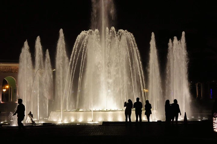 Lima de noche + Fuentes danzantes - imagen #4