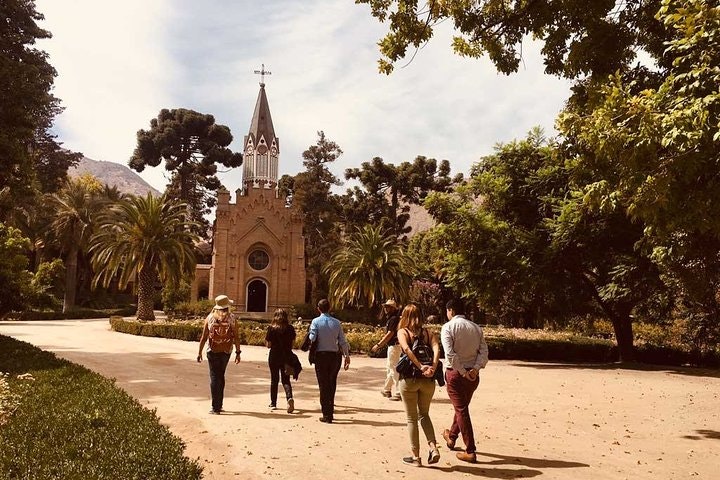 7-Days Romantic Escape in the Wine Region & Easter Island - imagen #2