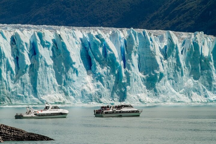 Perito Moreno Glacier with Navigation in Front of the Glacier - Calafate - imagen #5