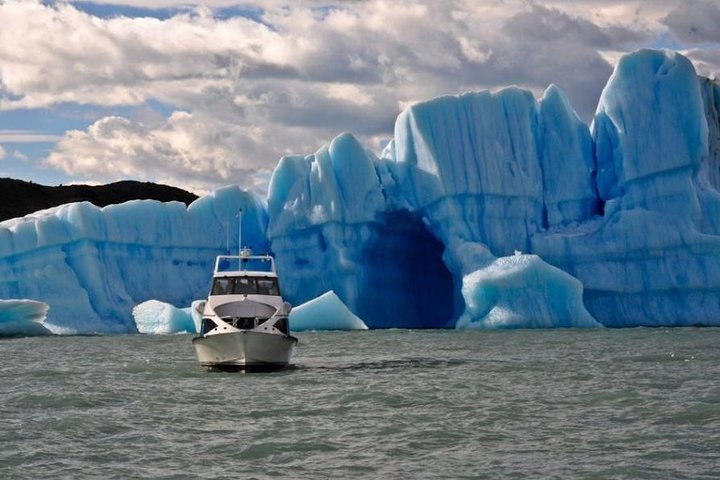 Excursión de día completo a Estancia Cristina desde El Calafate con almuerzo incluido