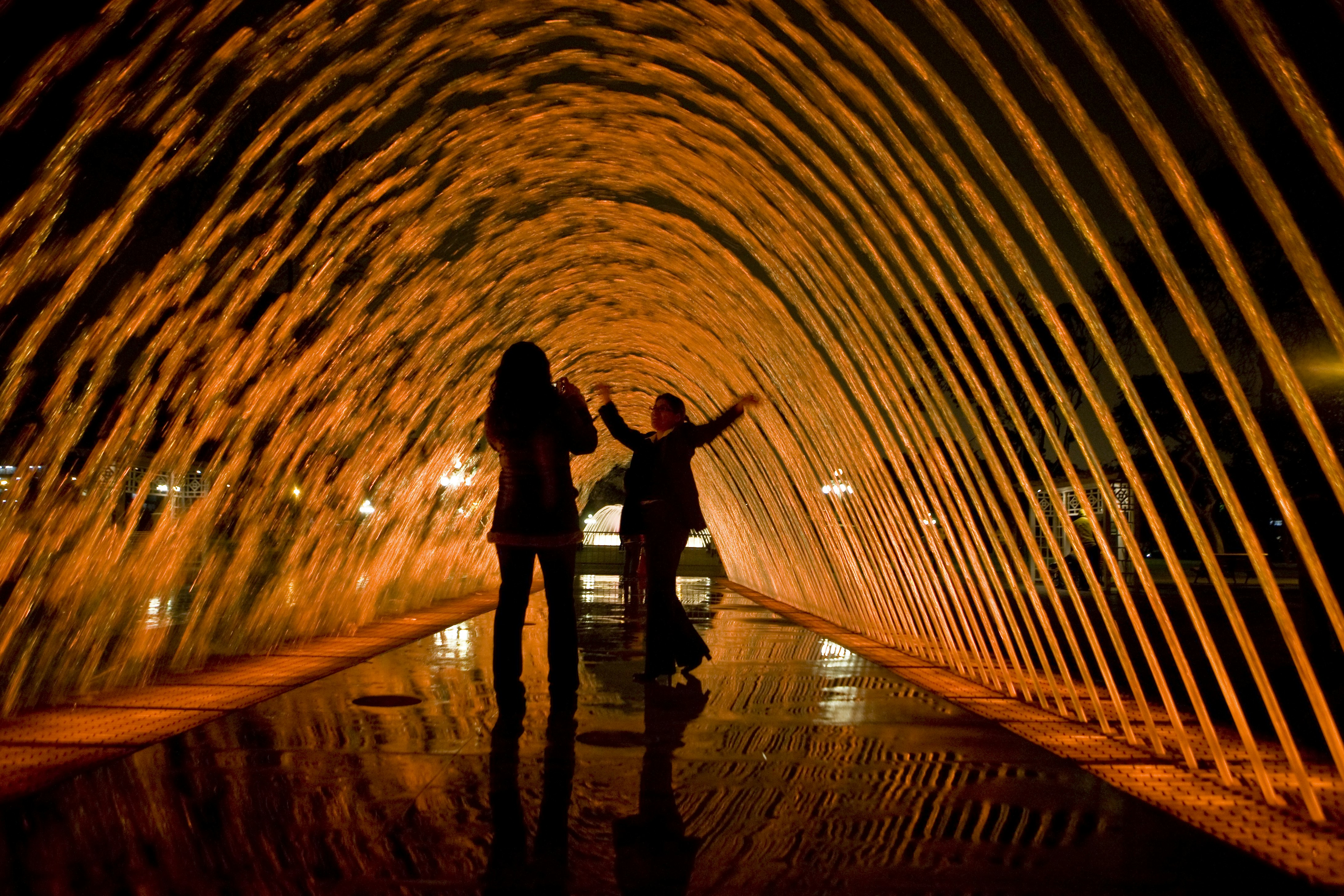 Larco Museum, Pisco Tavern & Magic Water Circuit Evening Tour - imagen #10