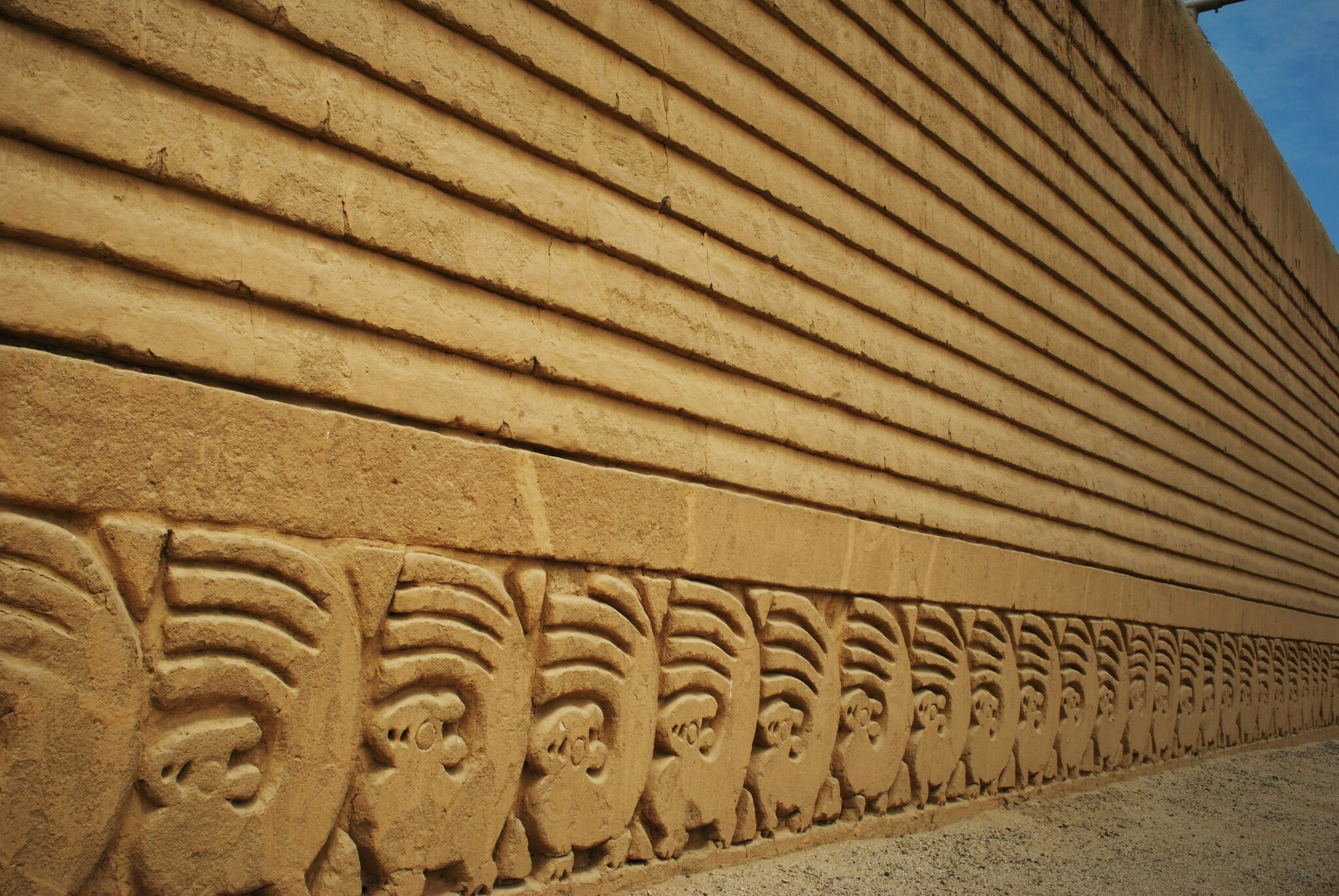 Chan Chan, Huanchaco, Sun and Moon Temples, Full-Day Tour from Trujlllo - imagen #5