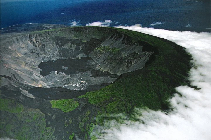 Excursión a pie al volcán Sierra Negra en la isla de Isabela - imagen #3