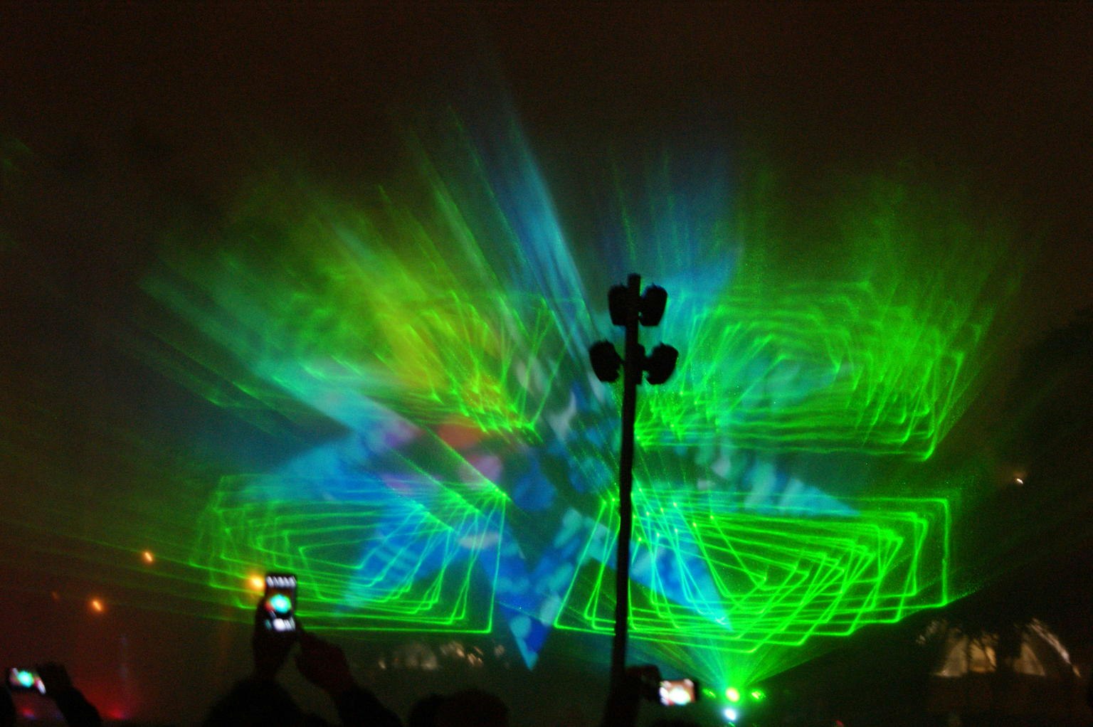 Larco Museum, Pisco Tavern & Magic Water Circuit Evening Tour - imagen #3