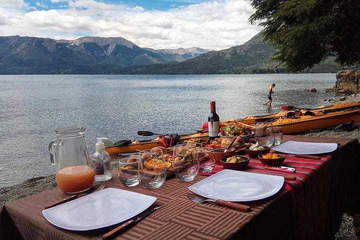 Mascardi Lake Kayaking and Trekking Tour from Bariloche - imagen #7