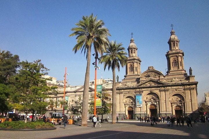 Private Full Day City Tour of Santiago with Wine Experience - imagen #3