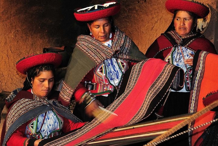 The Land of the Yachaqs – Decoding the andean texitle from Cusco - imagen #2