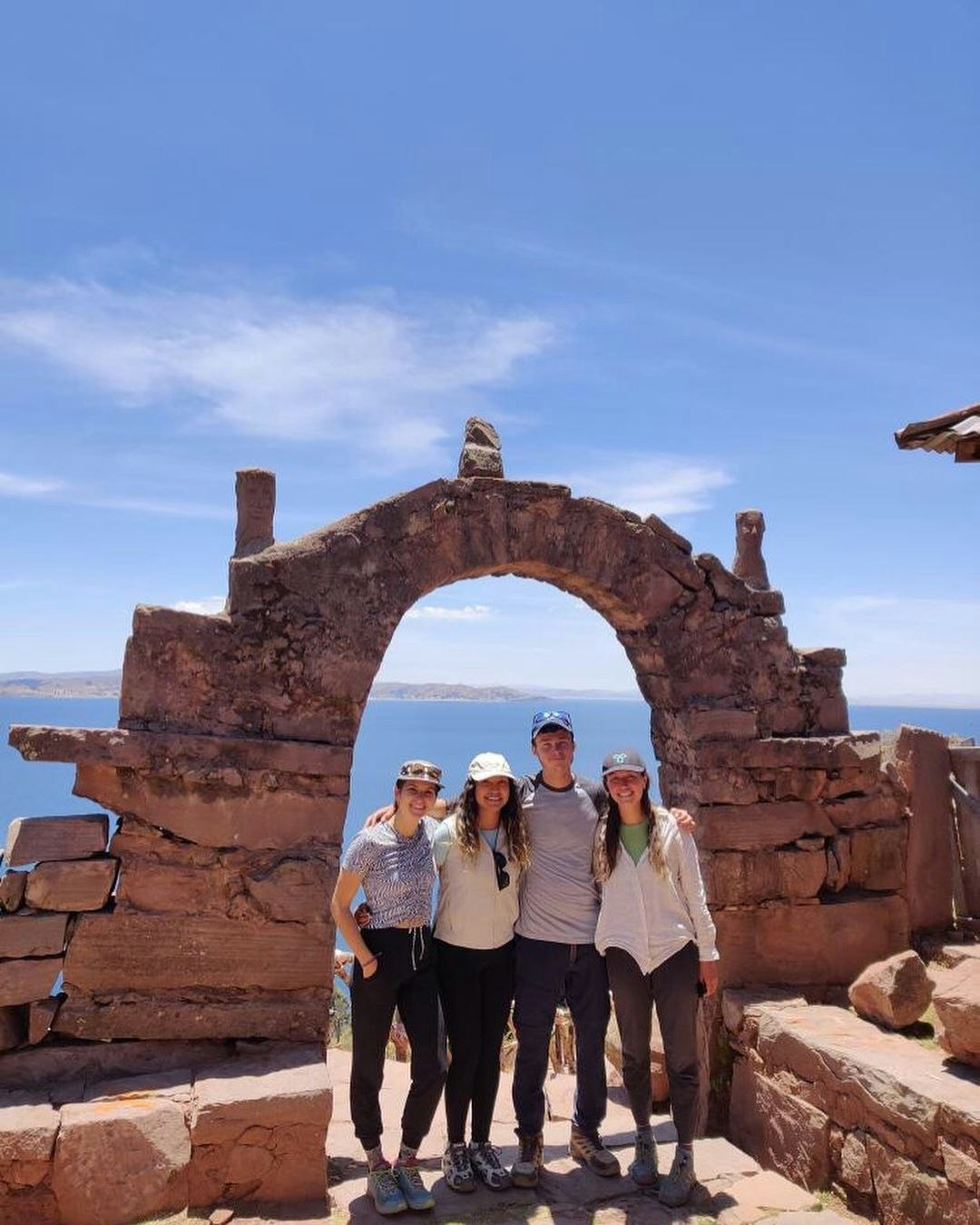 Pun-01 : Lake Titicaca Wonders - Uros and Taquile Island - imagen #3