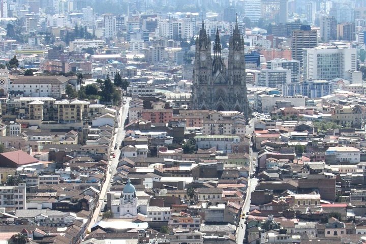 Quito Airport Private Transfer Service - imagen #4