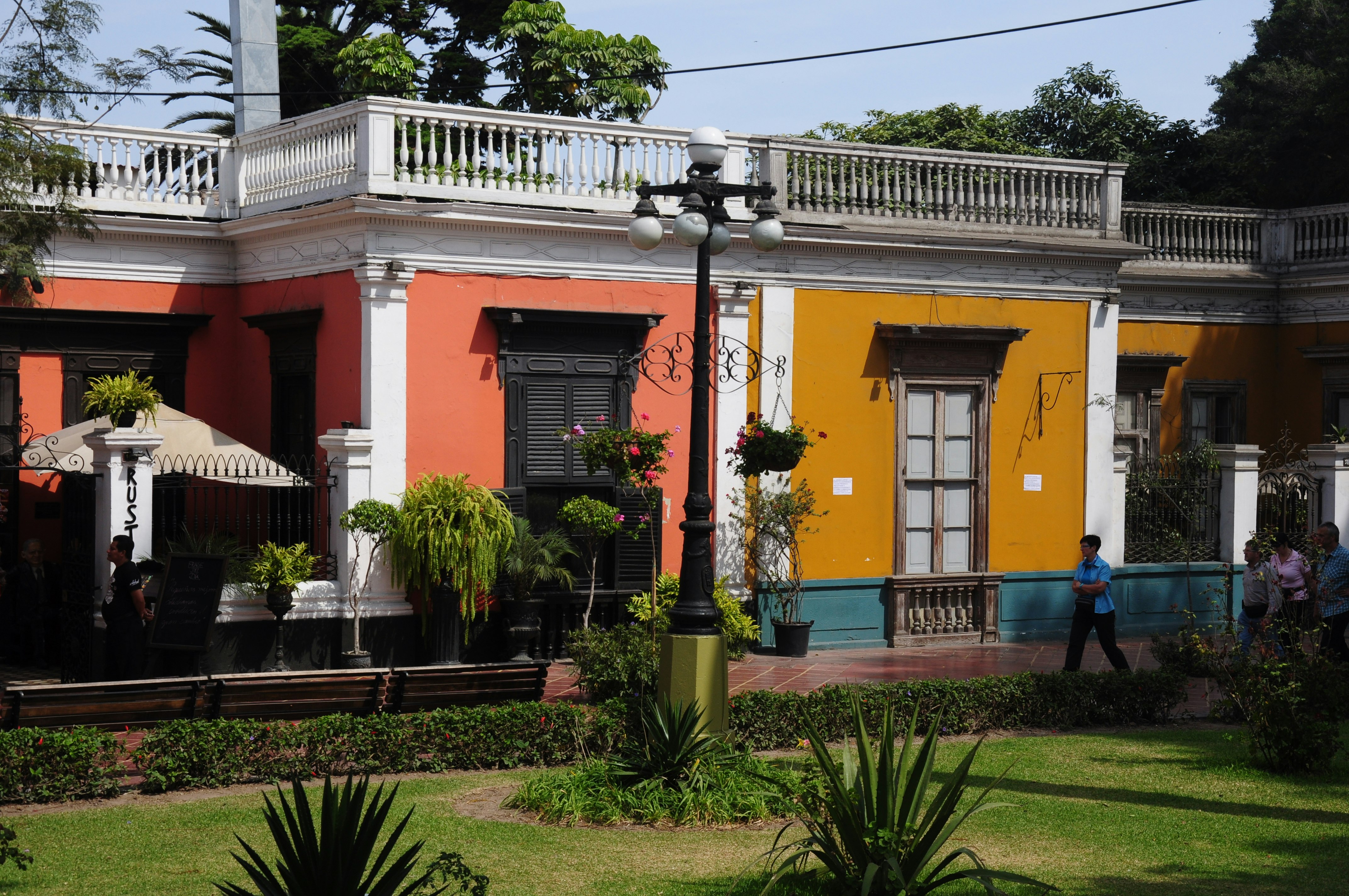 Barranco Bohemian District, Bridge of Sighs, Pedro de Osma Museum Private Tour from Lima - imagen #11