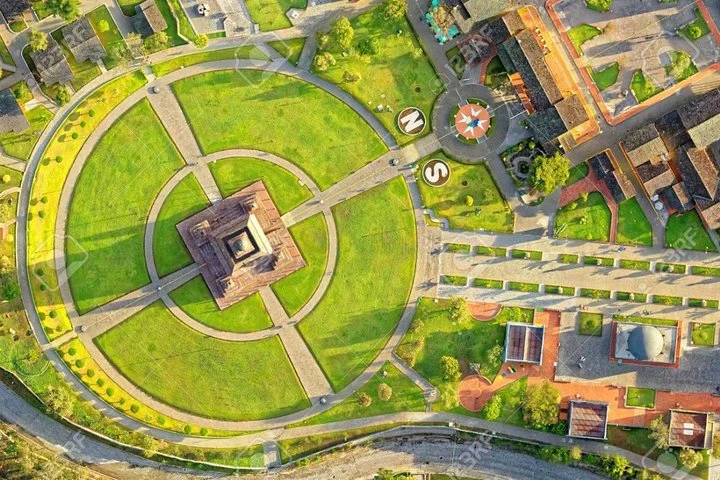 Visita privada al monumento «El centro del mundo» + el volcán Pululahua - imagen #3