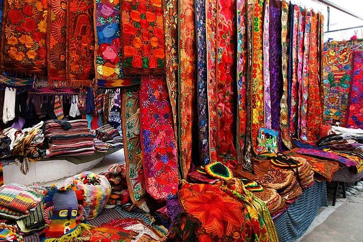 Excursión privada de un día a Otavalo y Cotacachi desde Quito