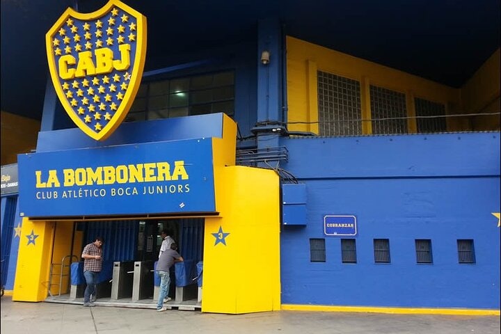 Two Stadiums, One Passion: Boca vs. River Tour Experience - imagen #7