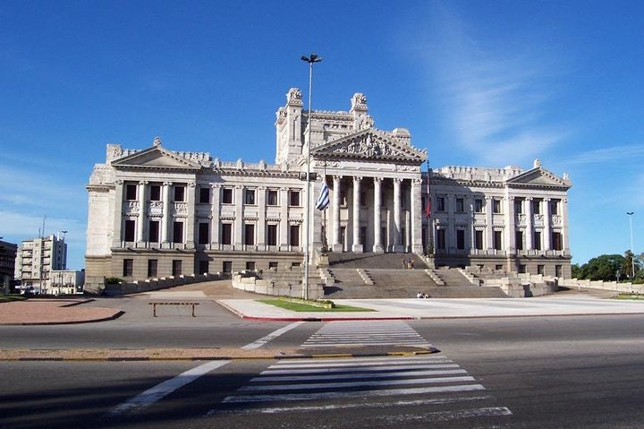 Montevideo Day Trip from Buenos Aires with Lunch and Transfers - imagen #6