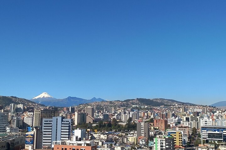 Private Transportation from Airport to Hotel in Quito or vice versa (one way) - imagen #5