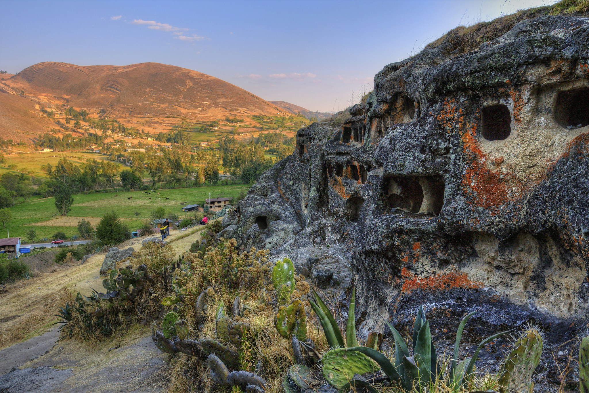 Caj-05 : Combayo & Sangal Canyon - Hidden Tombs - imagen #5