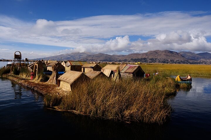 Titicaca Lake, Uros Floating Islands & Taquile Community Island Full-Day Tour from Puno - imagen #18