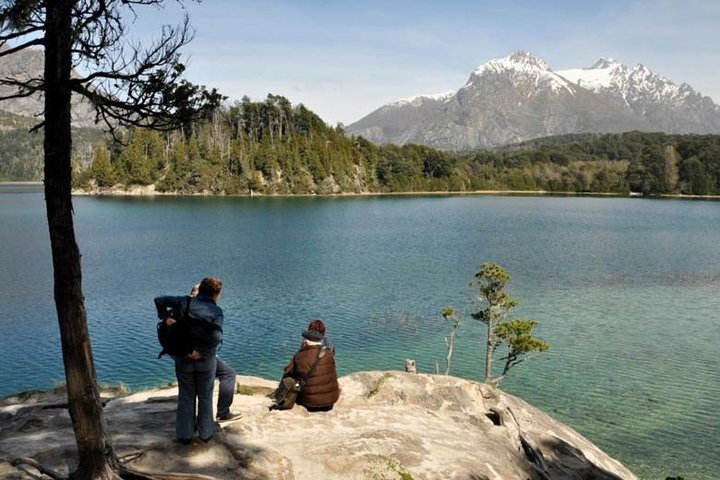 Tour privado por los lagos y cascadas del río Manso