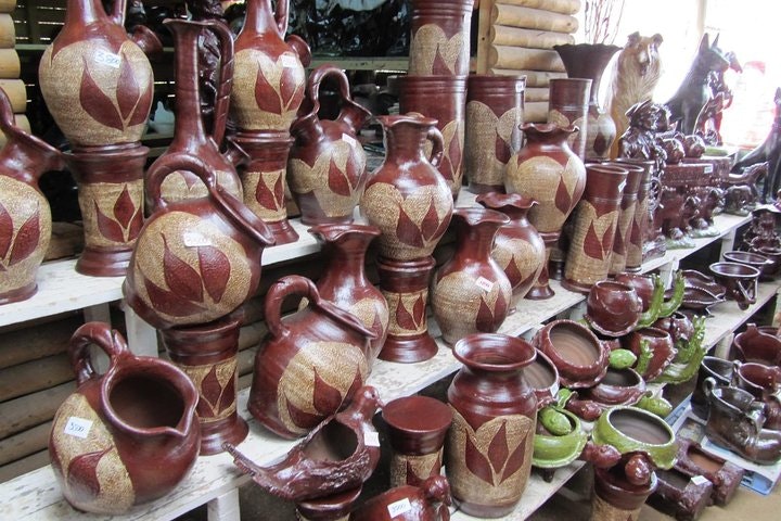 Full Day Trip to Isla Negra, Pomaire & Undurraga Vineyard - Small Group - imagen #2