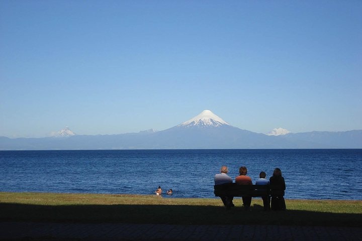 Osorno Volcano and Petrohue Falls from Puerto Varas - imagen #2