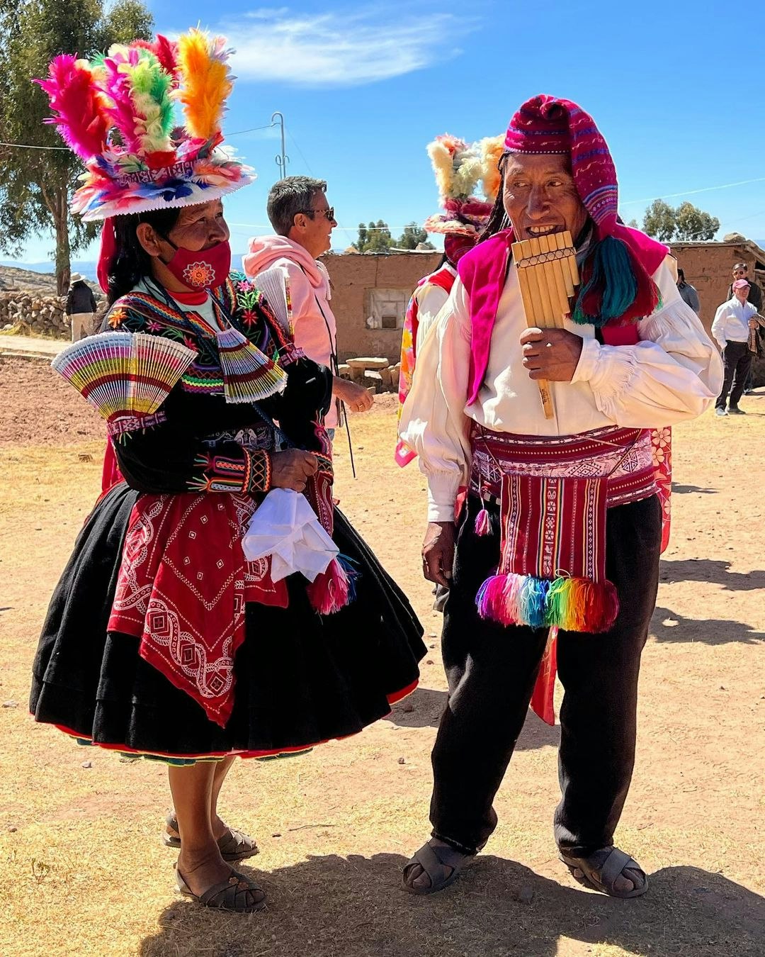 Pun-01 : Lake Titicaca Wonders - Uros and Taquile Island - imagen #2
