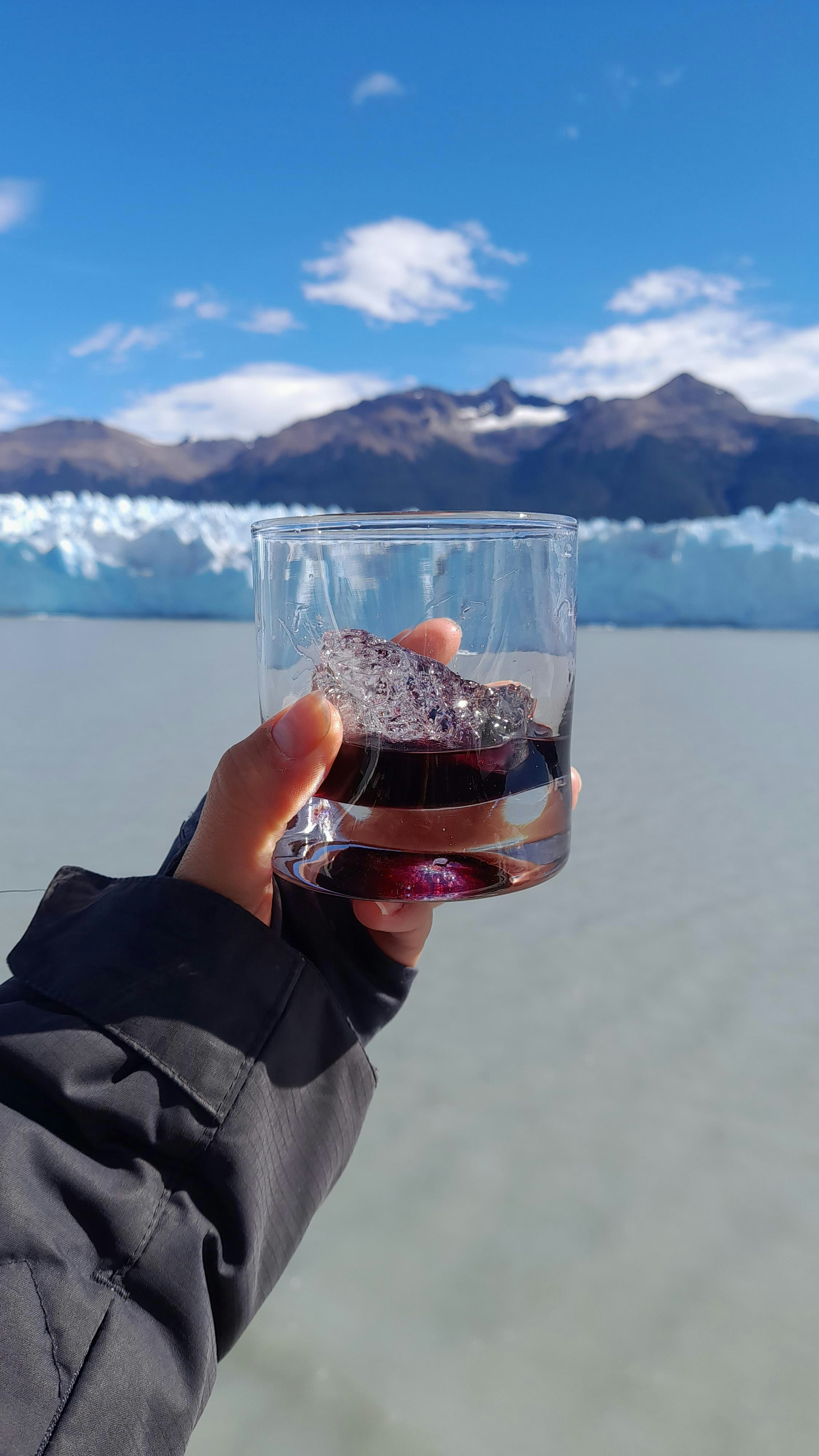 Safari azul: glaciar Perito Moreno con senderismo y navegación - imagen #3