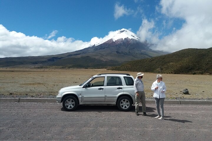 Private Transportation from Airport to Hotel in Quito or vice versa (one way) - imagen #2
