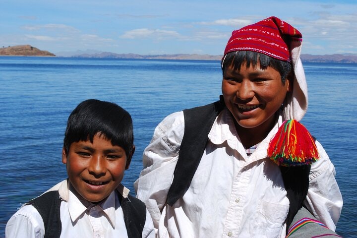 Titicaca Lake, Uros Floating Islands & Taquile Community Island Full-Day Tour from Puno - imagen #7