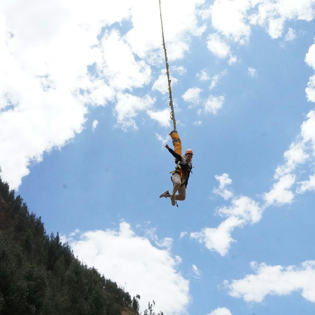 Cus-17 : Slingshot Launch - Gravity Defying like Superman - imagen #5