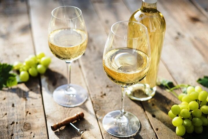 Small group Argentinian Wines and Malbec Tasting & Urban Art Tour - imagen #4