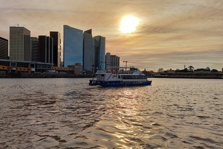 Small Group Buenos Aires City Tour and River Navigation - imagen #8