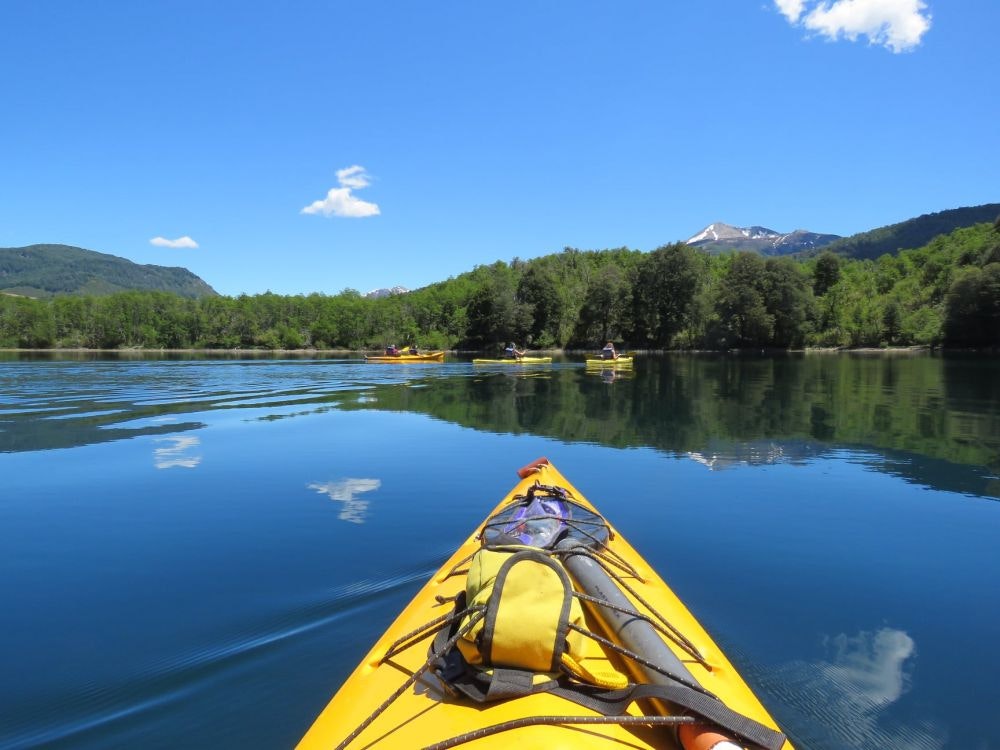 Kayaking in Machonico lakes on the Siete Lagos trail - imagen #3