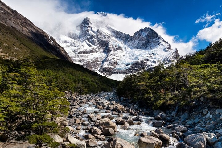 Torres del Paine Trekking Base - Full day excursion - imagen #7