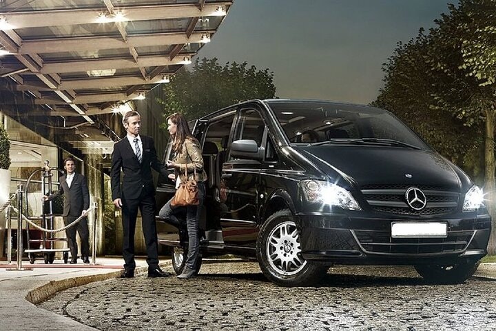 Pickup or Drop-off at Santiago de Chile Airport - imagen #2