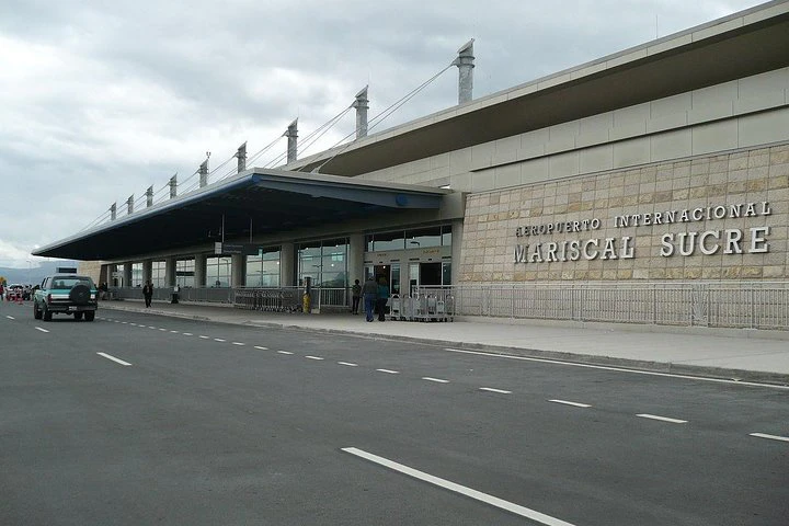 Traslado privado de llegada desde el aeropuerto a Quito - Solo ida - imagen #2