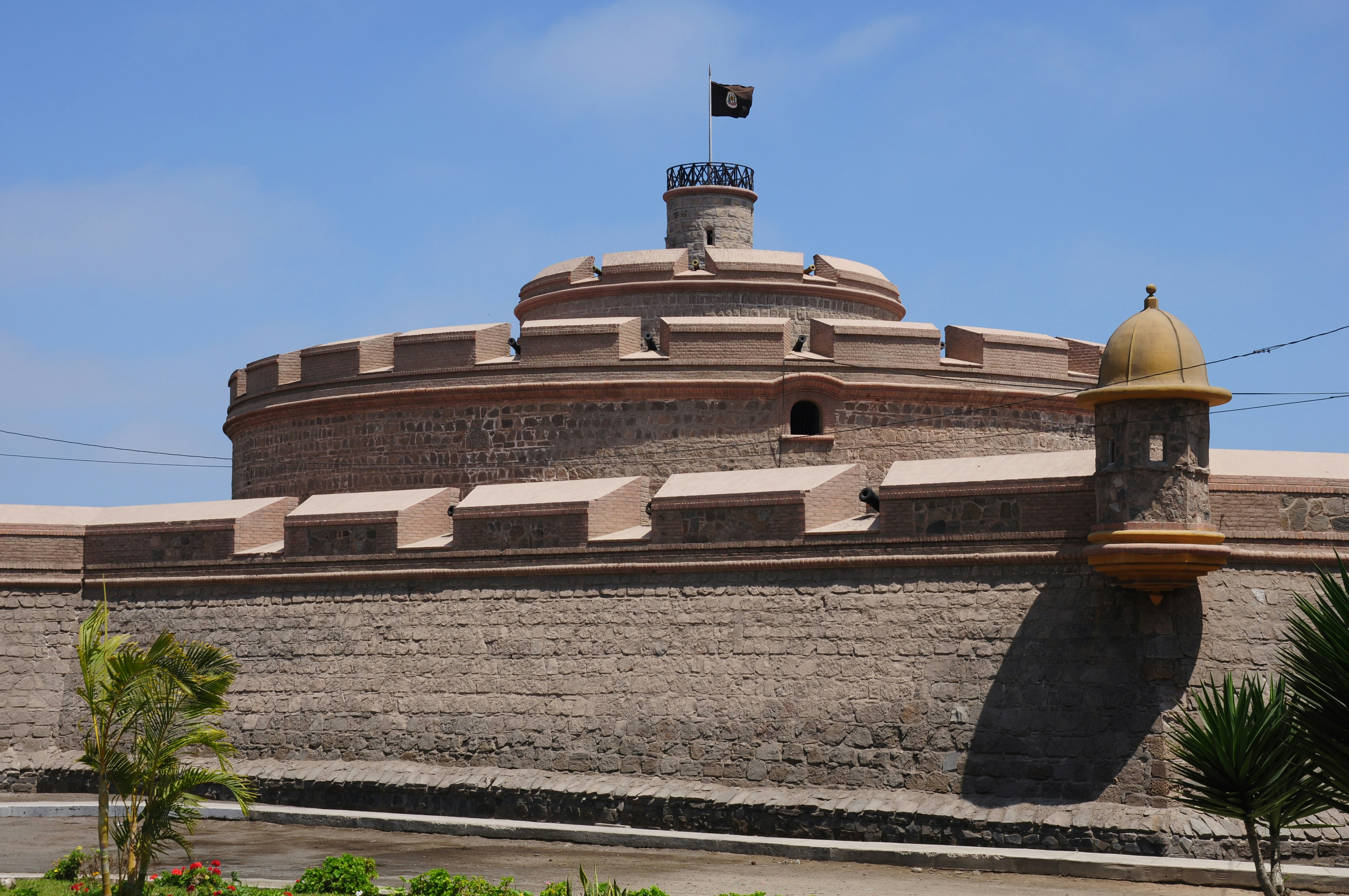 Port of Callao: Historic Downtown & Real Felipe Spanish Fortress from Lima - imagen #14