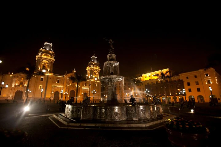 Lima de noche + Fuentes danzantes - imagen #11