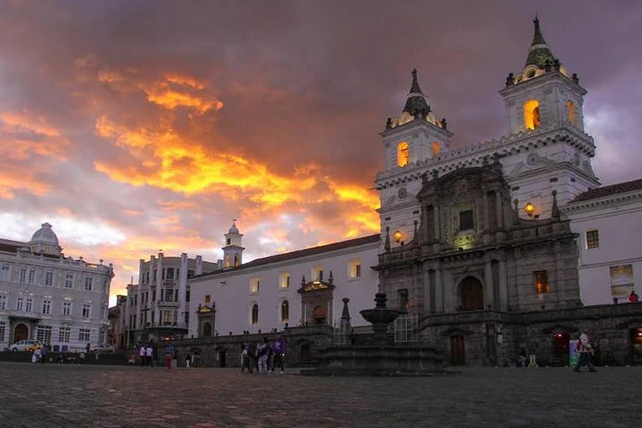 A Weekend in Quito - imagen #2