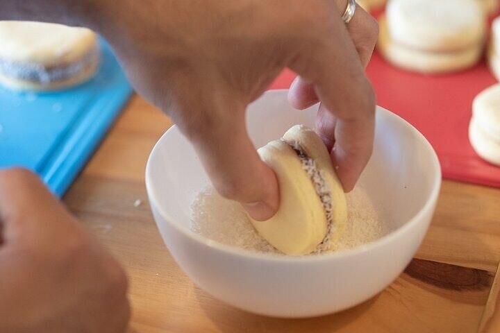 Empanadas and Alfajores: Private Class in BA - imagen #11