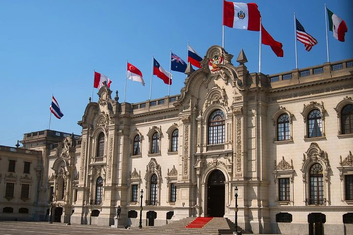 Visita guiada privada de medio día por Lima: lo colonial y lo moderno - imagen #11