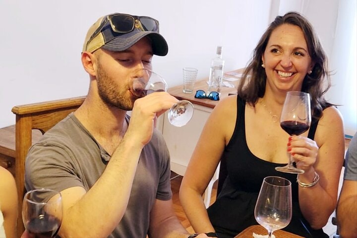 Small group Argentinian Wines and Malbec Tasting & Urban Art Tour - imagen #12