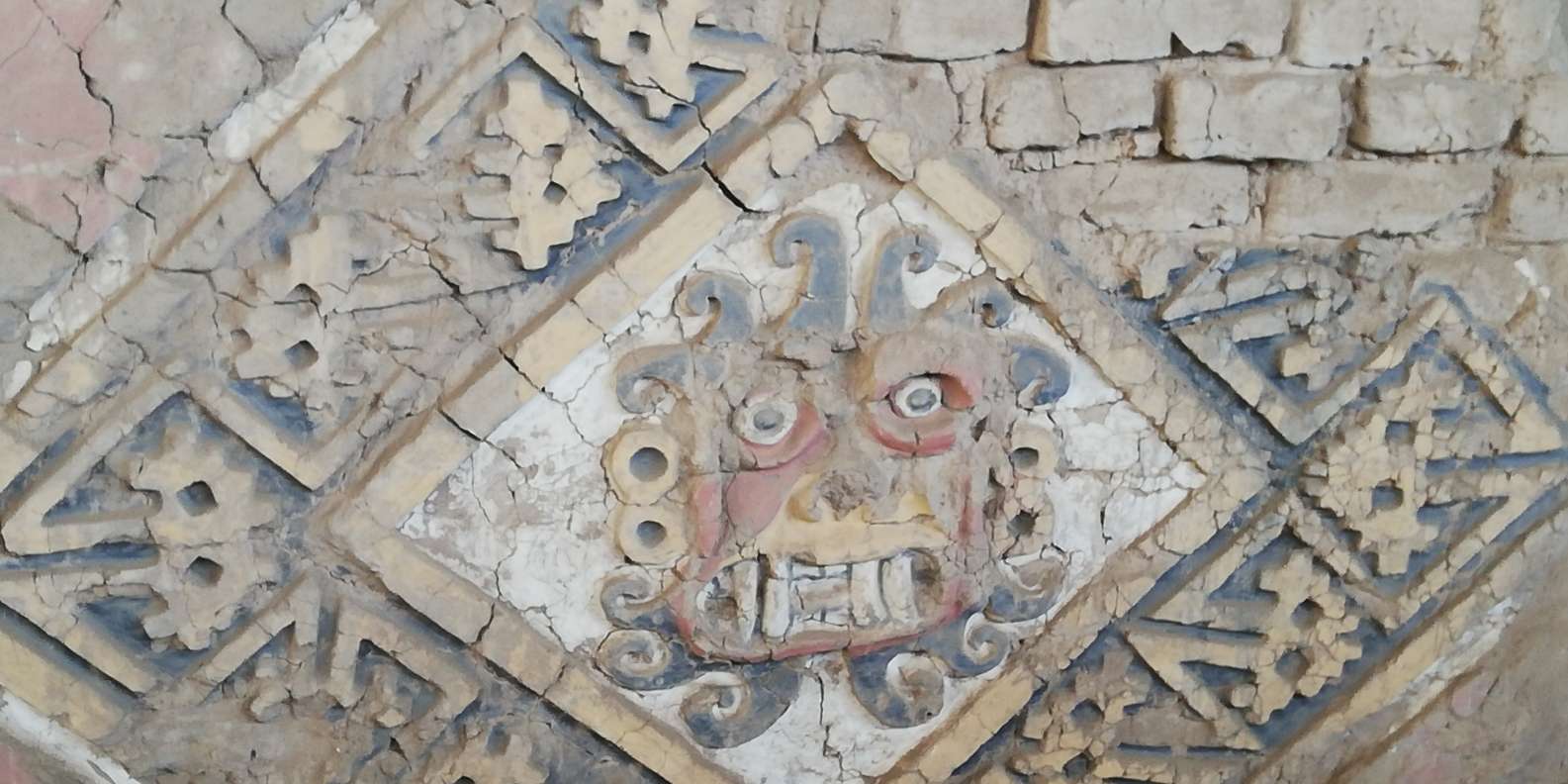 Tru-04: Desvelando los misterios de los moches: Huacas de Luna y caballos Paso