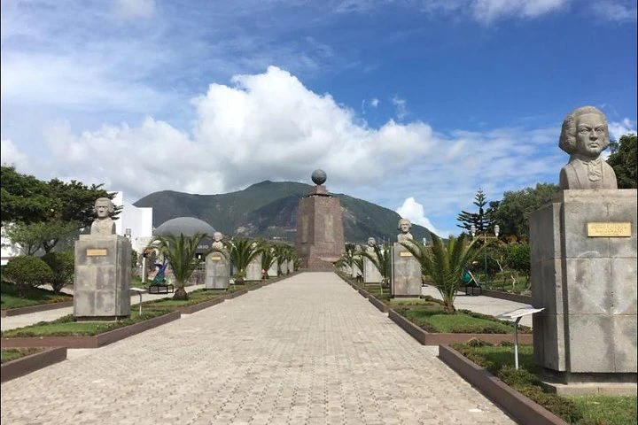 Excursión privada al «Centro del Mundo» desde Quito - imagen #6