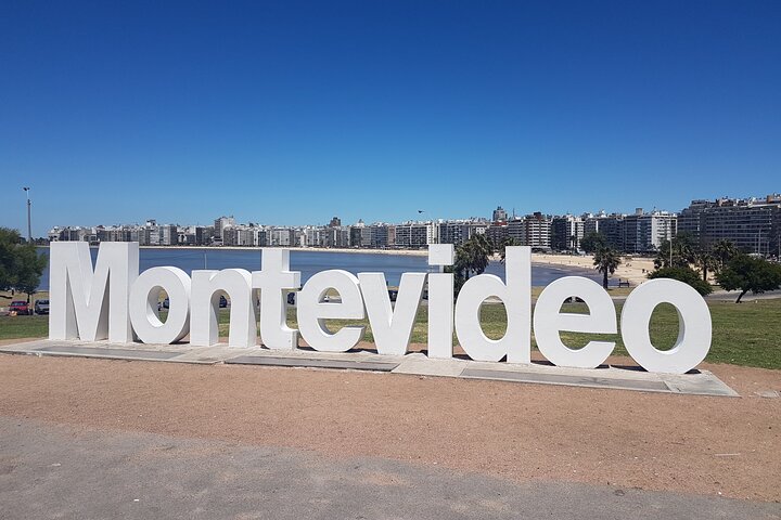 Excursión privada de día completo a Montevideo desde Buenos Aires