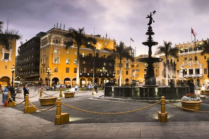 Visita guiada privada de medio día por Lima: lo colonial y lo moderno - imagen #13